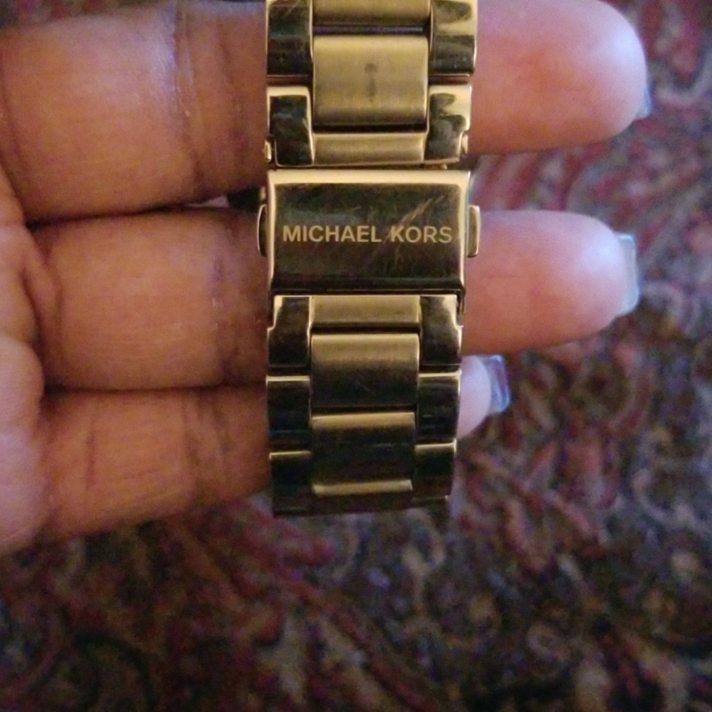 Watch - Picture 2 of 4